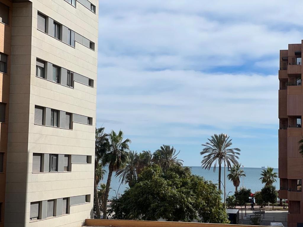 Love Rent4 Malaga Pacifico Bagian luar foto